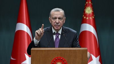 Cumhurbaşkanı Recep Tayyip Erdoğan, Cumhurbaşkanlığı Külliyesi'ndeki Cumhurbaşkanlığı Kabine Toplantısı'nın ardından