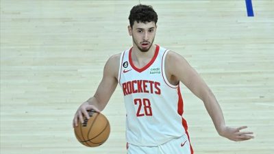 Amerikan Basketbol Ligi’nde (NBA) milli basketbolcu Alperen Şengün’ün 37 sayıyla