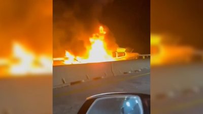 ABD’nin Kuzey Carolina eyaletinin batısında küçük uçağın düşmesi sonucu yangın