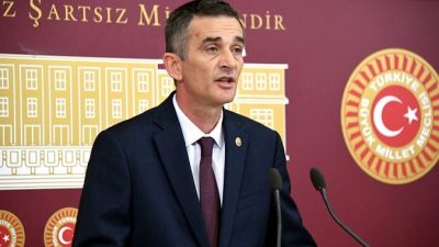 İYİ Parti’den ihraç edilen Sakarya milletvekili Ümit Dikbayır,  kendisinin ‘partiyi