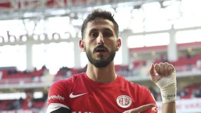 Trendyol Süper Lig’in 20. haftasında dün akşam oynanan Antalyaspor –