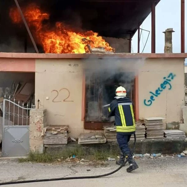 Hatay’da bir evde yangın paniği