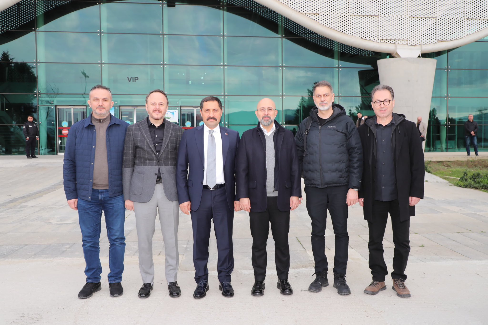 Vali Masatlı Hatay Havaalanı’nı inceledi