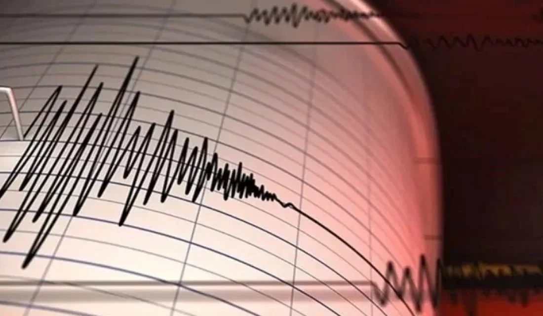 Türkiye deprem ile sallanmaya