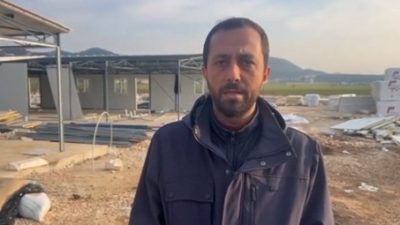 Yayladağı Belediye Başkanı Mehmet Yalçın, depremzede vatandaşların konaklaması için Kışlak