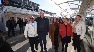 Esnafın Babası olarak bilinen Antakya Belediye Başkanı İzzettin Yılmaz, İstanbul