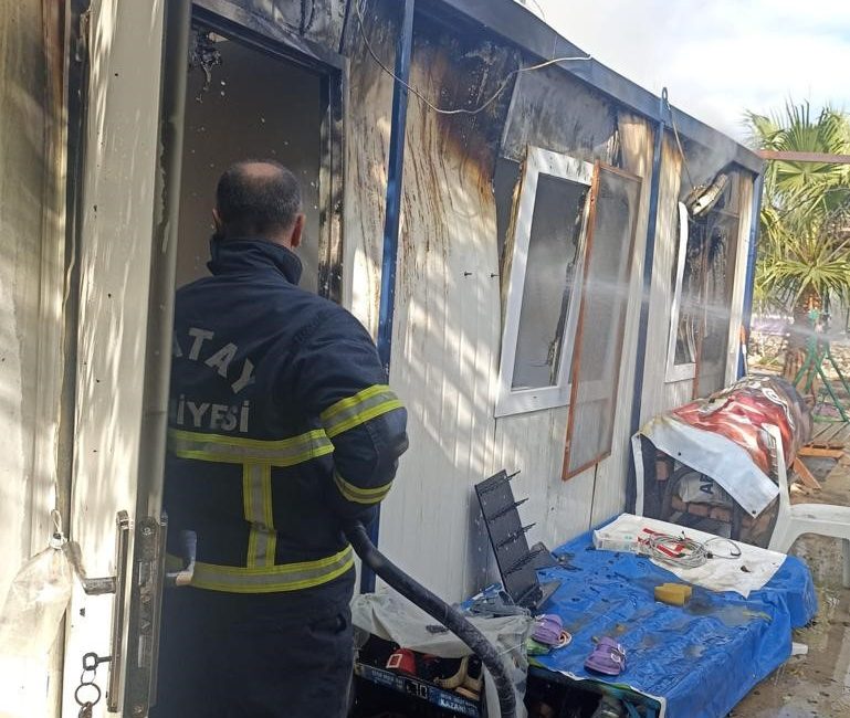 Hatay’da meydana gelen yangında