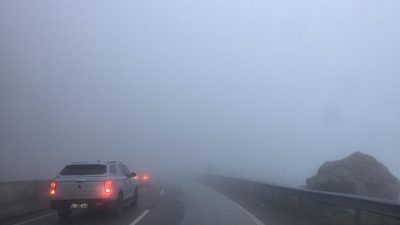 Belen İlçesi Kıcı-Halilbey (gedik) Mahallesi çıkışına kadar yoğun sis geçişleri