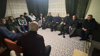 Hatay Milletvekili Necmettin Çalışkan, Narlıca Mahallesi’nde Güler ailesinin evine misafir