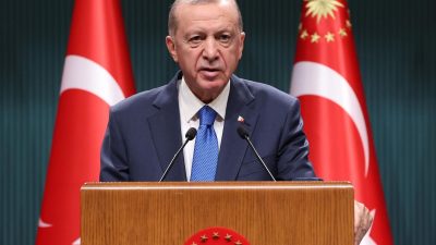 Cumhurbaşkanı Recep Tayyip Erdoğan kabine toplantısı sonrası yaptığı açıklamalarda 2024