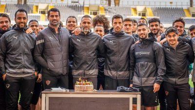 Hatayspor’da antrenör yardımcısı olan Ekrem Ekşioğlu, dün yaş gününü kutladı. 