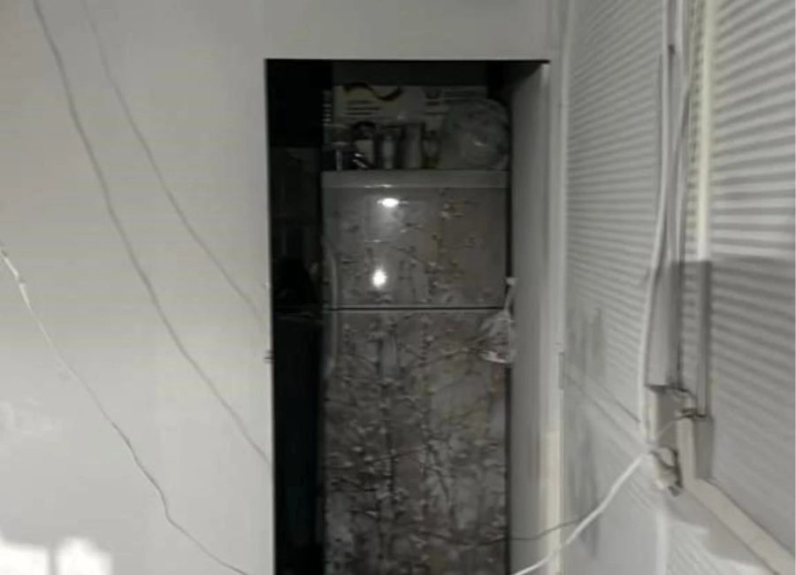 Hatay’ın Kırıkhan ilçesinde meydana gelen konteyner yangınını itfaiye ekipleri tarafından