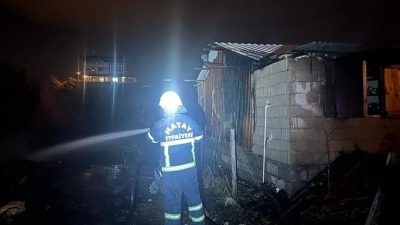 Dörtyol İlçesi, Özerli Mahallesi’nde bulunan Yazlık Baraka ev, öğle saatlerinde