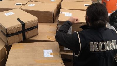 Hatay’ın İskenderun ilçesinde kaçakçılık operasyonunda 540 paket sigara ile 110