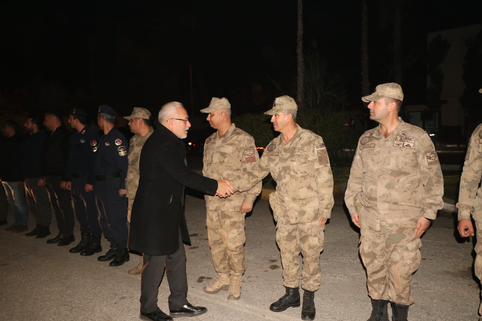 Tosyalı ve Demiryürek’ten Jandarmalara yeni yıl ziyareti