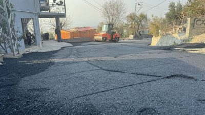 İskenderun Belediyesi, kent genelinde sürdürdüğü altyapı çalışmaları ve yol düzenlemeleri