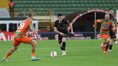 Trendyol Süper Lig’de ertelenen 16. hafta karşılaşmaları hafta içinde oynanıyor.