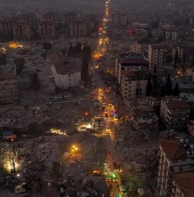 Dünyada ilk aydınlatılan Şehir olan Antakya’nın Kurtuluş caddesi bu özelliği