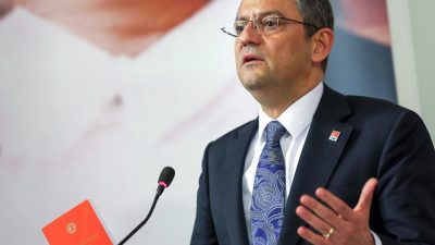 CHP Genel Başkanı Özgür Özel dar gelirli ve emeklilerin maaşlarının