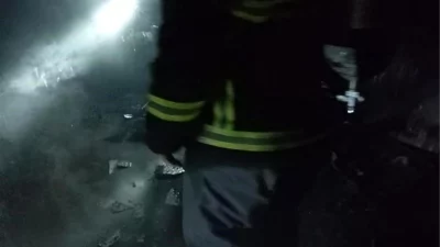 Hatay'ın Samandağ ilçesinde prefabrik evde çıkan yangında 2 kişi hayatını