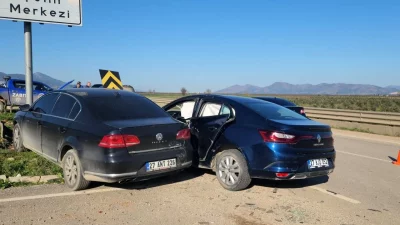 Hatay'ın Hassa ilçesinde meydana gelen trafik kazasında, S.B. idaresindeki bir