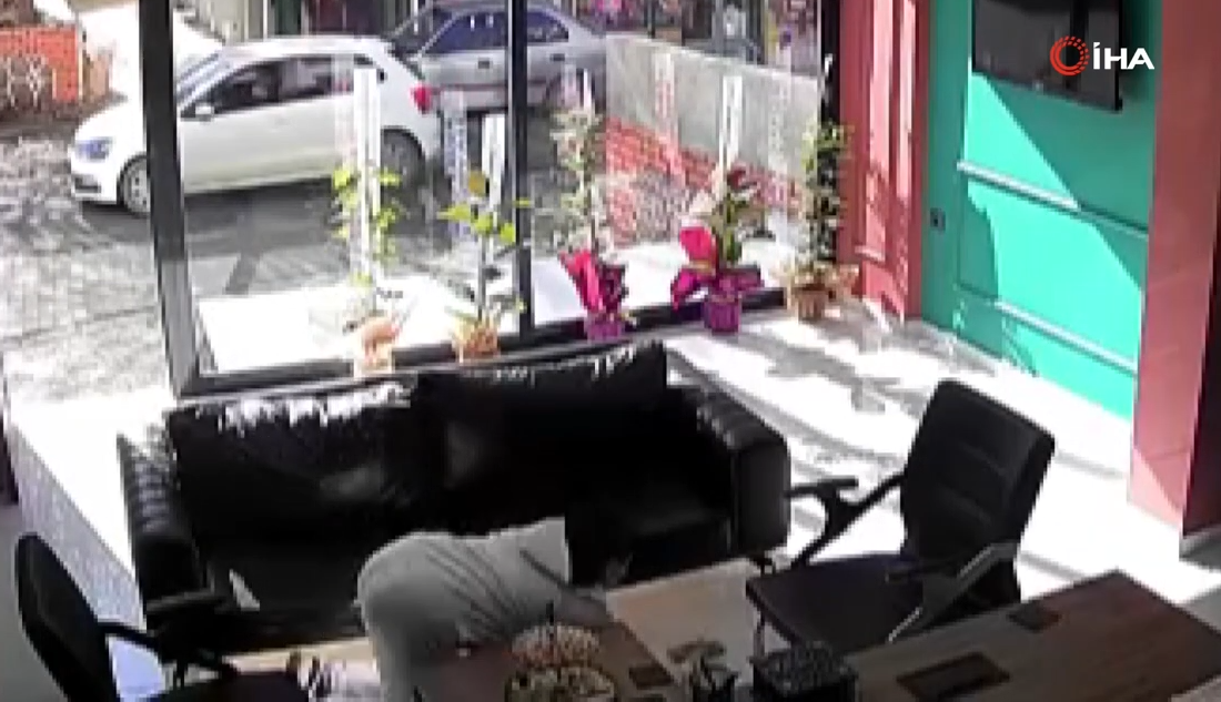 Hatay’ın Erzin ilçesinde iş yerine yapılan silahlı saldırı esnasında 14