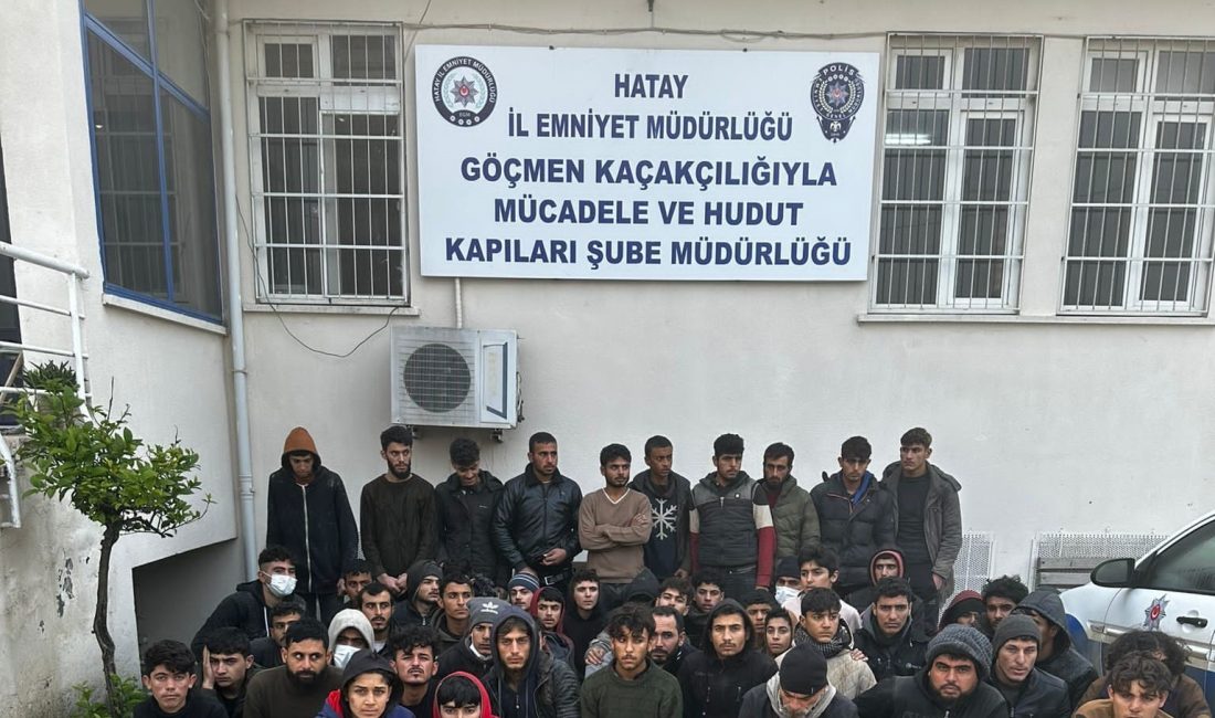 Hatay’da 53 kaçak göçmen