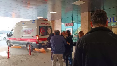 Hatay’ın Samandağ ilçesinde ağaca çarpan motosikletin sürücüsü hayatını kaybetti. Yunus