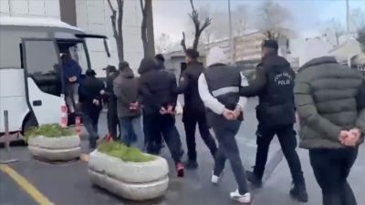 İçişleri Bakanı Ali Yerlikaya, "İnsan kaçakçılığı yaparak, ülkemizi düzensiz göçün