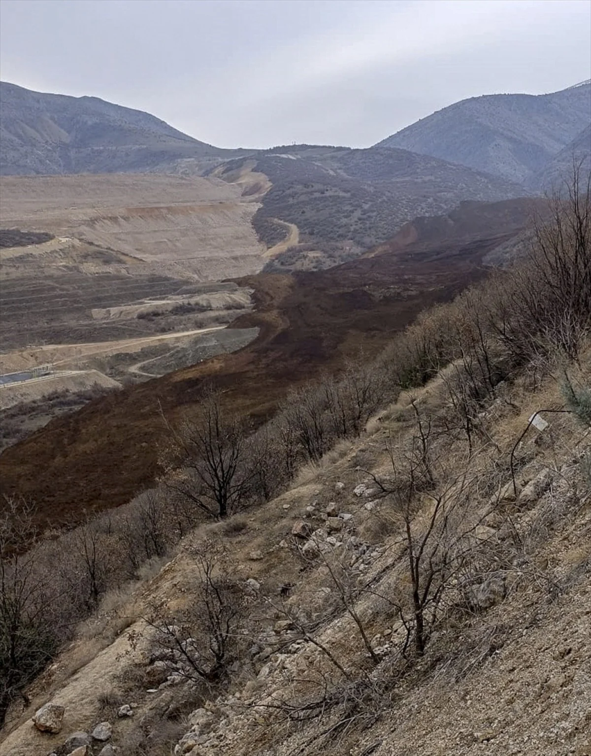 Erzincan’da altın madeni bölgesinde toprak kayması