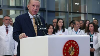 Cumhurbaşkanı Erdoğan, "Amacımız mümkün olan en kısa sürede Hatay başta