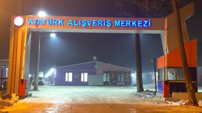 AFAD ve Hatay Valiliği’nin şehir merkezinde ticaretin canlanması amacıyla inşa