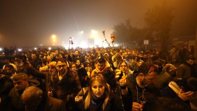 Sağlık Bakanı Fahrettin Koca ve CHP Genel Başkanı Özgür Özel'in