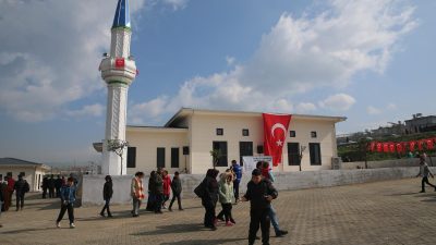 6 Şubat depremlerinin ardından hayırsever kuruluşlardan biri olan Özaltın Holding