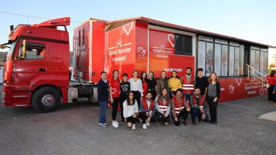 Akbank, 6 Şubat depremlerinin ardından bölgedeki gençlere orta ve uzun