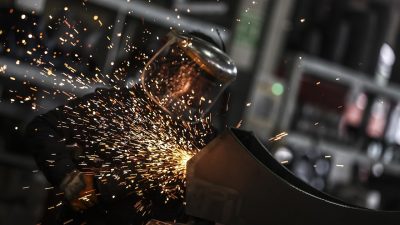 Sanayi üretim endeksi, Aralık 2023’te aylık bazda yüzde 2,4, yıllık