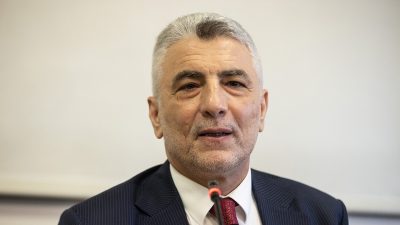 Ticaret Bakanı Ömer Bolat, geçen yılın temmuz ayında 12,5 milyar