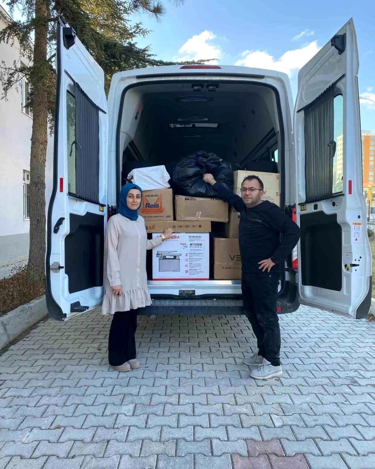 Gönüllü Öğrencilerden Hatay’daki Okula Yardım 