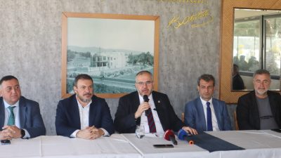 Hatay Büyükşehir Belediye Başkan Adayı Necmettin Çalışkan düzenlediği basın toplantısında