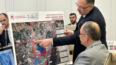 Defne ilçesi Armutlu mahallesi muhtarı Cüneyt Öfkeli,mahallesi sınırlarındaki Rezerv alanlar