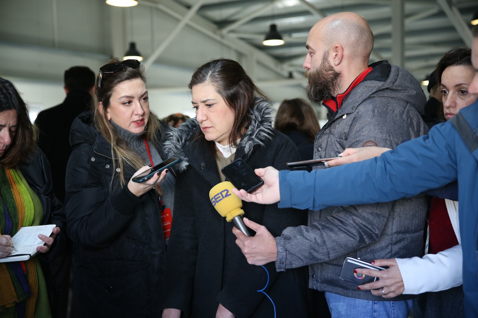 Gazeteciler, Hatay’da depremzedelerle buluştu