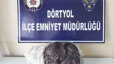 Hatay’ın Dörtyol ilçesinde meydana gelen kablo hırsızlığıyla ilgili polis ekipleri