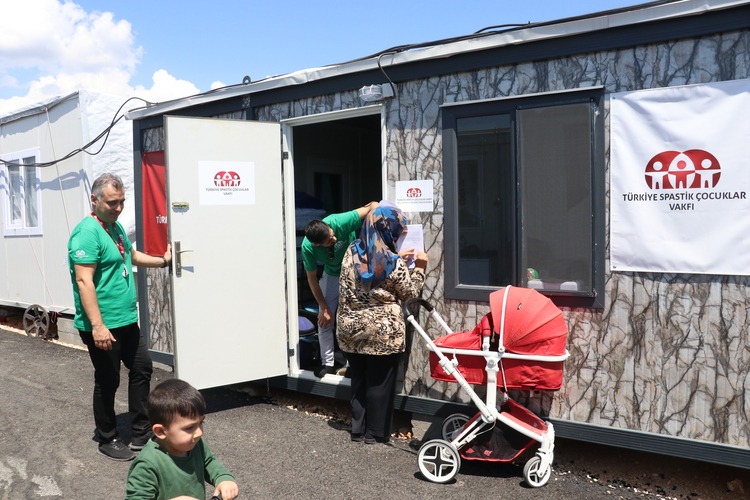 Hatay’da yaşanan depremzedelere ardından