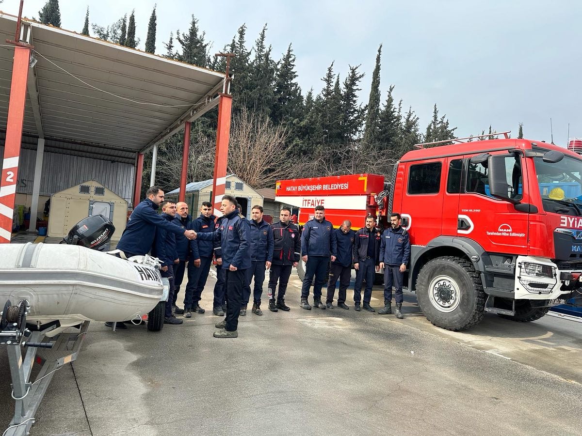 Alkışlar Hatay itfaiyesine