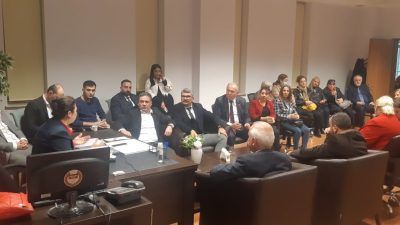 CHP’nin milletvekili, ilçe yöneticisi ve belediye başkanı düzeyindeki bir heyet