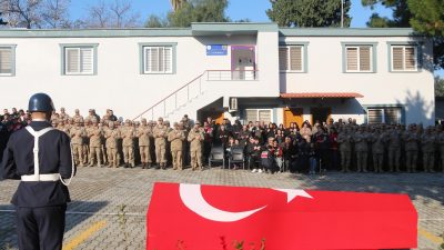 Hatay’ın Arsuz ilçesinde geçirdiği kalp krizi sonucu yaşamını yitiren Jandarma