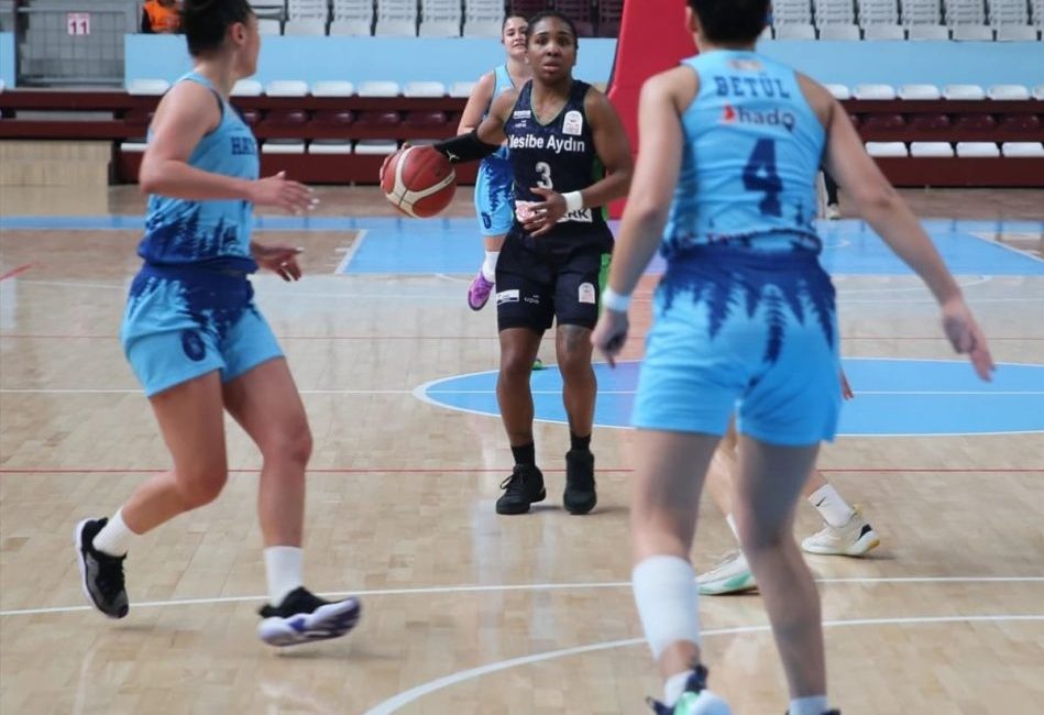 ING Kadınlar Basketbol Süper Ligi’nin 25. haftasında Nesibe Aydın, deplasmanda