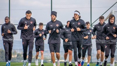 Mersin’de maçlarını oynayan Hatayspor sezon başından beri idman yapacak saha