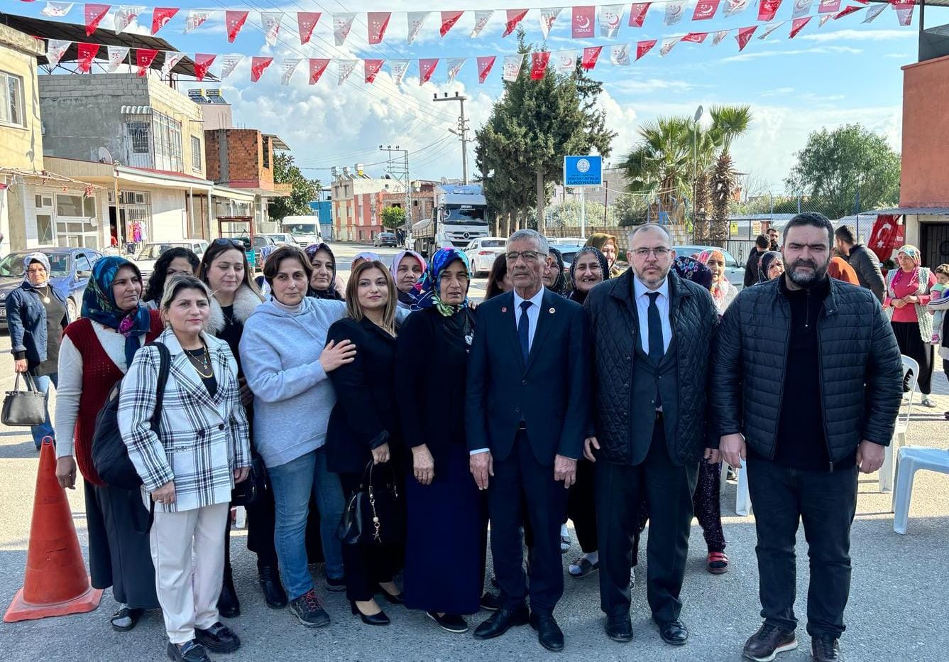 HBB Adayı Çalışkan da Halkla Buluştu