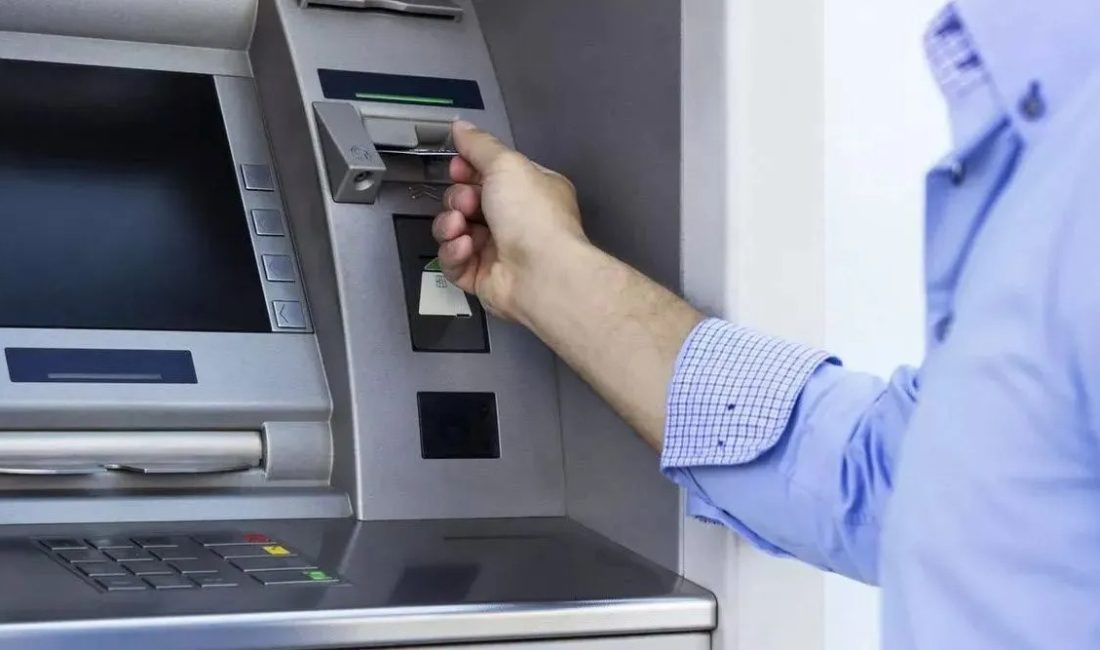 Bankalar, ATM’lerden para çekme